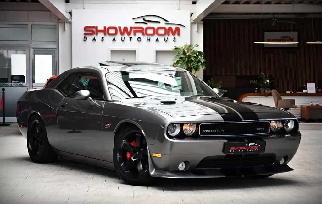 Dodge Challenger 6,4 L V8 SRT HEMI MDS 20" 05/2012-photo-3