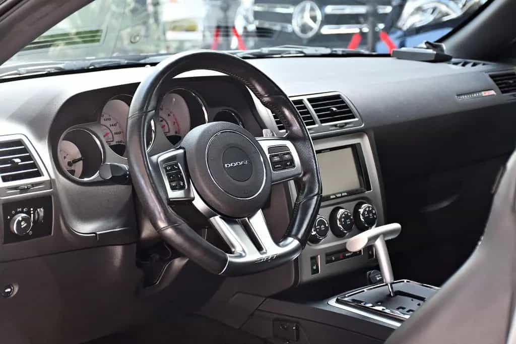 Dodge Challenger 6,4 L V8 SRT HEMI MDS 20" 05/2012-photo-8
