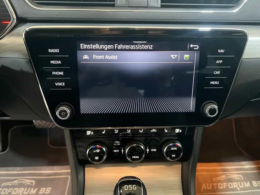 Skoda Superb Combi 2.0TDI DSG/GRA/SHZ/PDC/LED 04/2022-photo-20