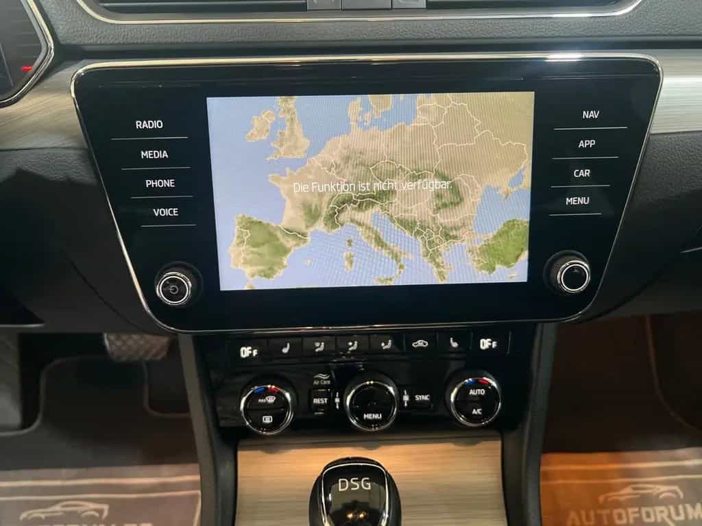 Skoda Superb Combi 2.0TDI DSG/GRA/SHZ/PDC/LED 04/2022-photo-22