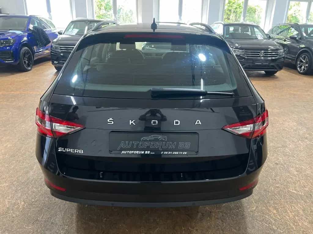 Skoda Superb Combi 2.0TDI DSG/GRA/SHZ/PDC/LED 04/2022-photo-7