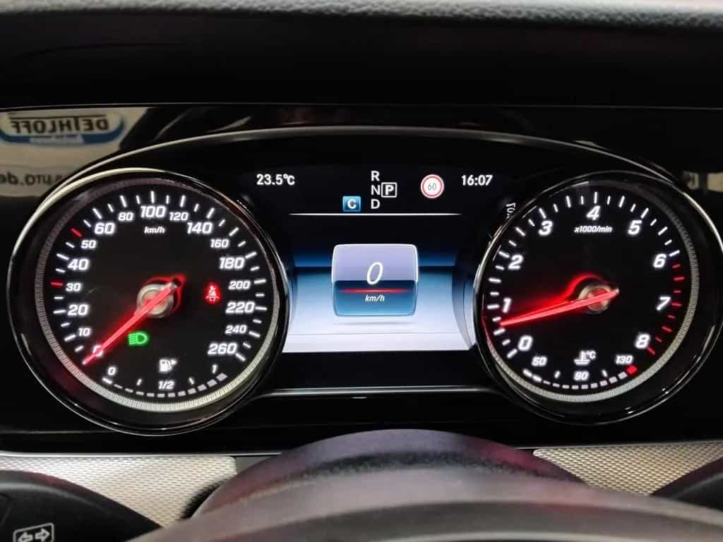 Mercedes-Benz E 200 T Avantgarde 05/2018-photo-15