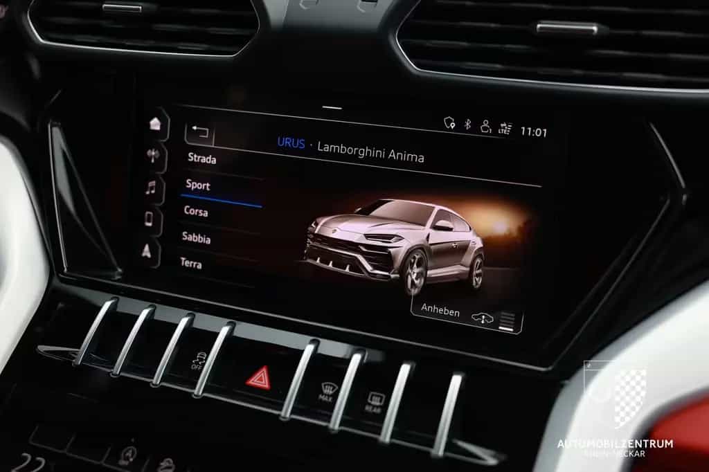 Lamborghini Urus Panorama/Anima/B&O/Massage/360Kam/22" 03/2020-photo-25