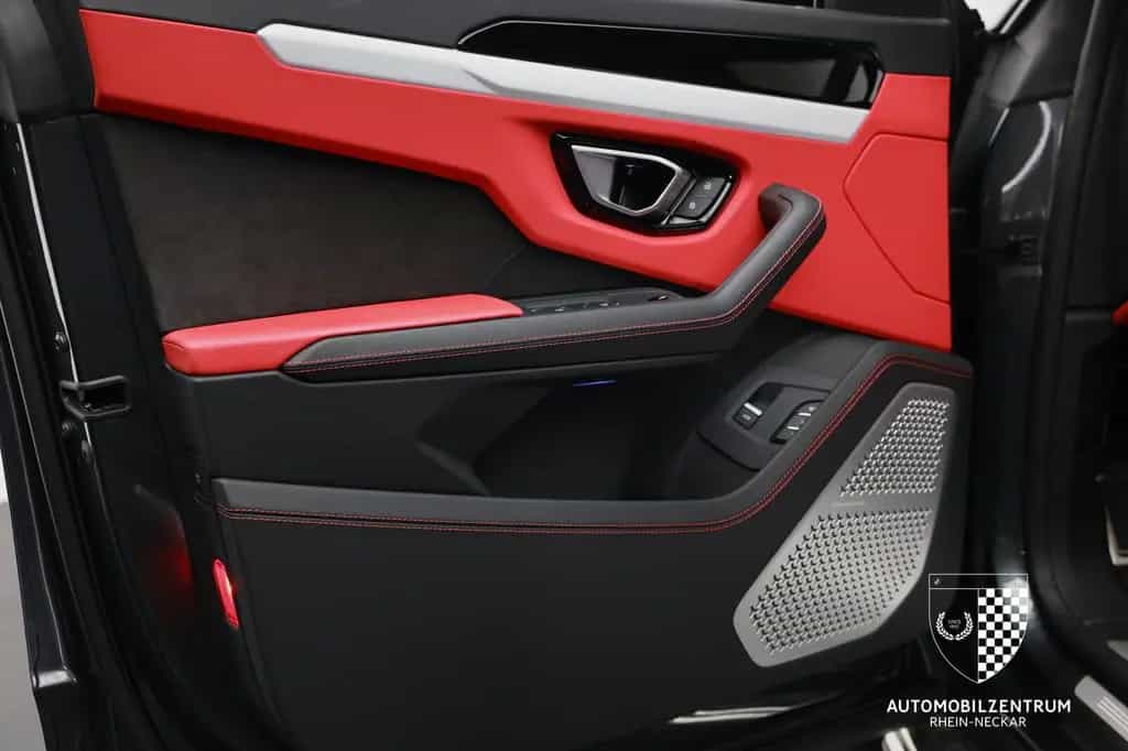 Lamborghini Urus Panorama/Anima/B&O/Massage/360Kam/22" 03/2020-photo-28