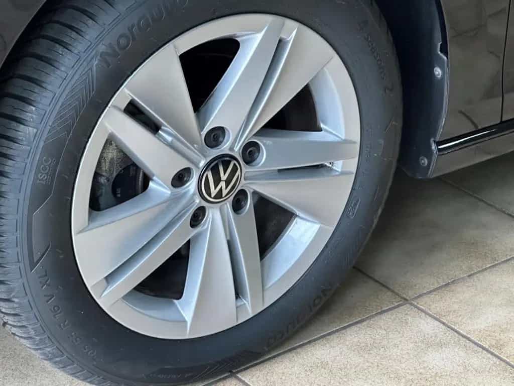 Volkswagen Golf VIII 1.5 TSI Navi AHK LED ACC Apple CarPla 06/2020-photo-1