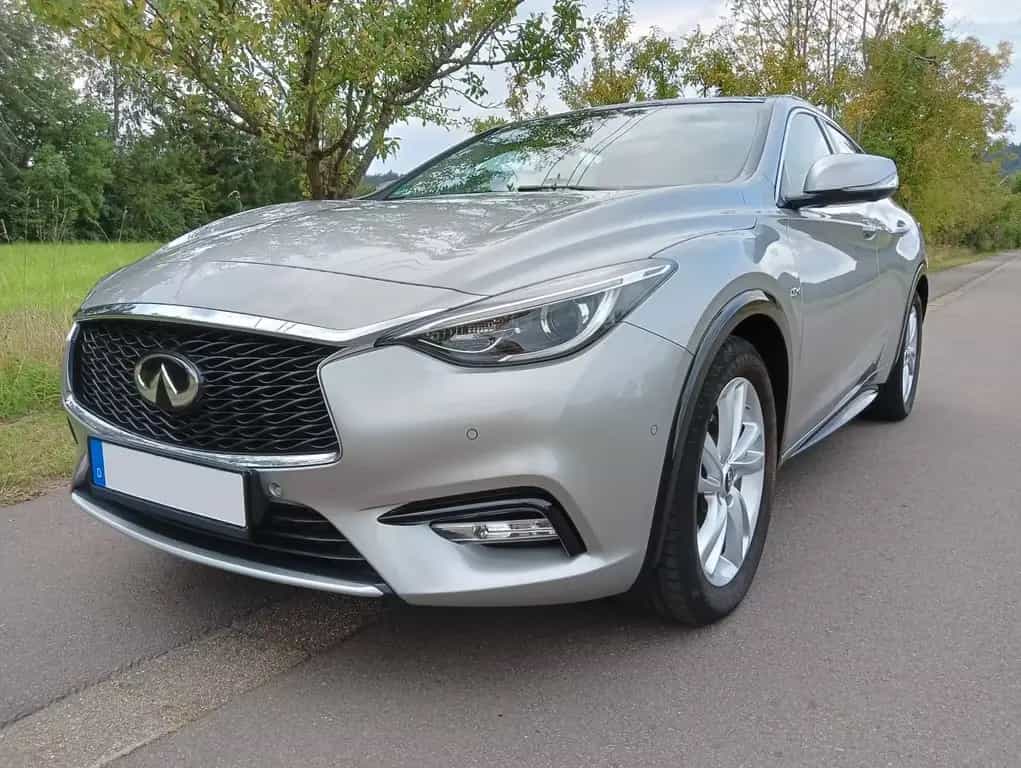 Infiniti Q30 2.2d AUTOMATIK 360° KAMERA PANORAMA TOP 11/2016-photo-0