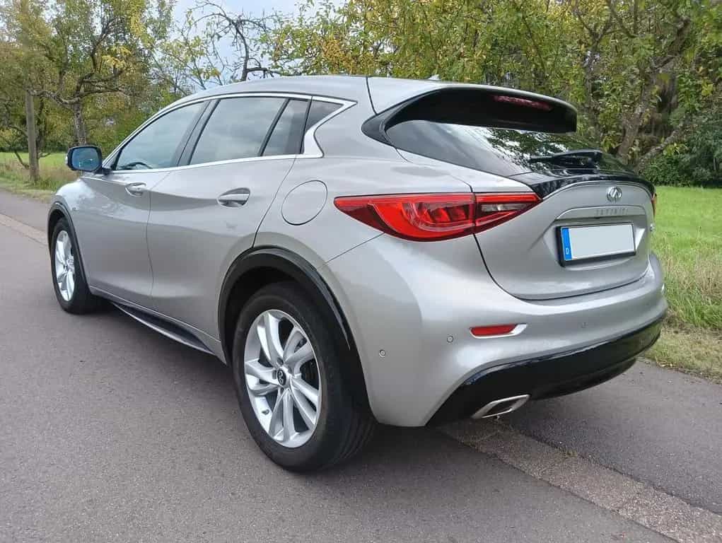 Infiniti Q30 2.2d AUTOMATIK 360° KAMERA PANORAMA TOP 11/2016-photo-2