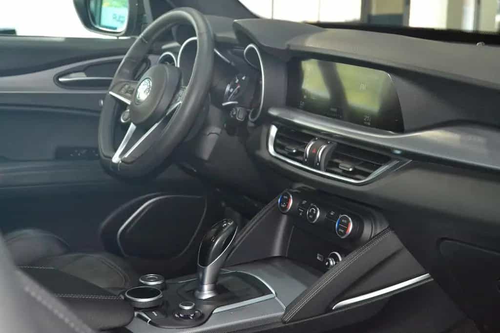 Alfa Romeo Stelvio Super Q4*2.Hand*Kamera*Navi*21 Z.* 09/2019-photo-10