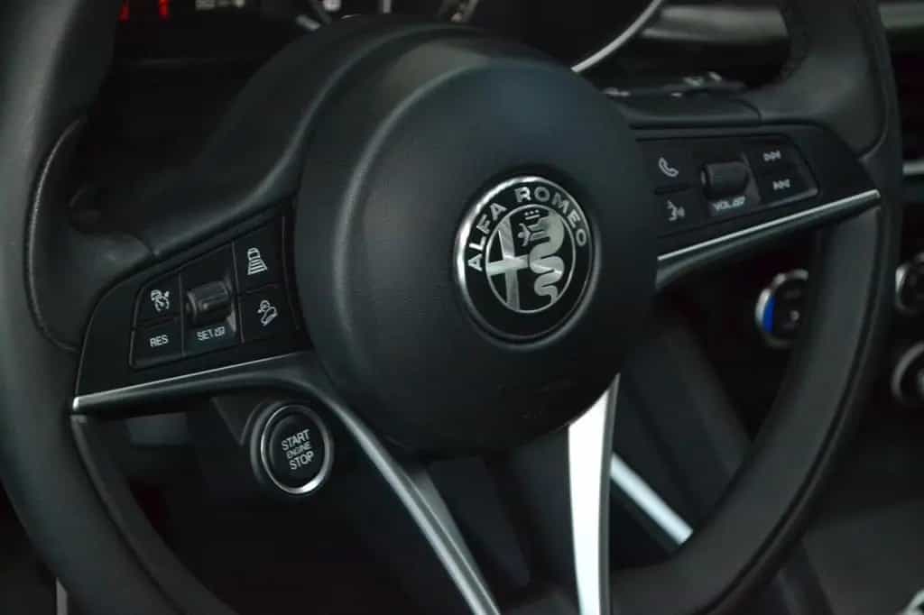 Alfa Romeo Stelvio Super Q4*2.Hand*Kamera*Navi*21 Z.* 09/2019-photo-14
