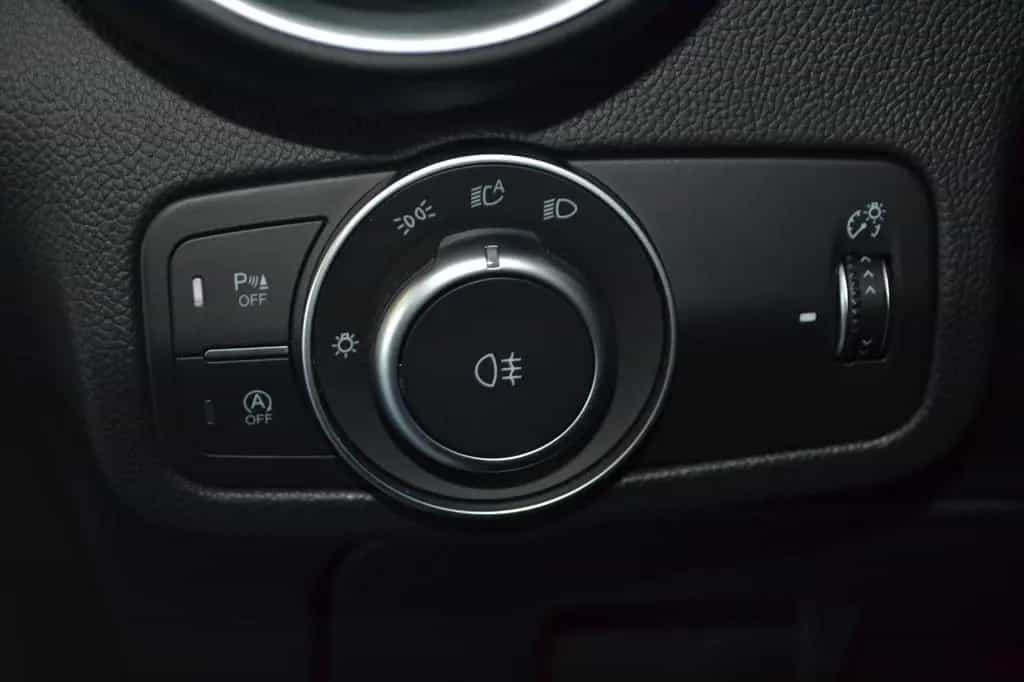 Alfa Romeo Stelvio Super Q4*2.Hand*Kamera*Navi*21 Z.* 09/2019-photo-19