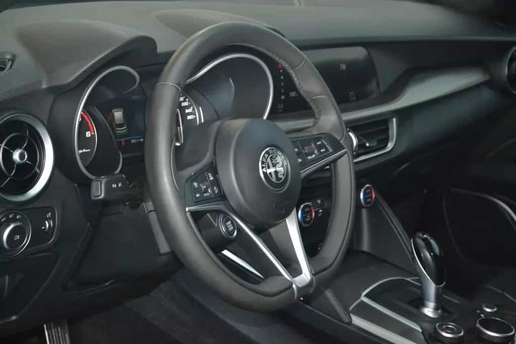 Alfa Romeo Stelvio Super Q4*2.Hand*Kamera*Navi*21 Z.* 09/2019-photo-6