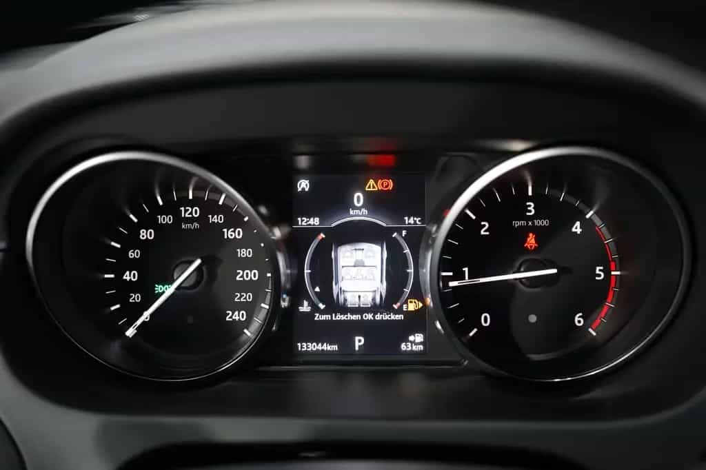 Land Rover Discovery Sport SE AWD*2.Hand*360°Kam.*7-Sitzer 10/2017-photo-13