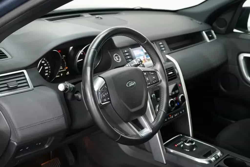 Land Rover Discovery Sport SE AWD*2.Hand*360°Kam.*7-Sitzer 10/2017-photo-4