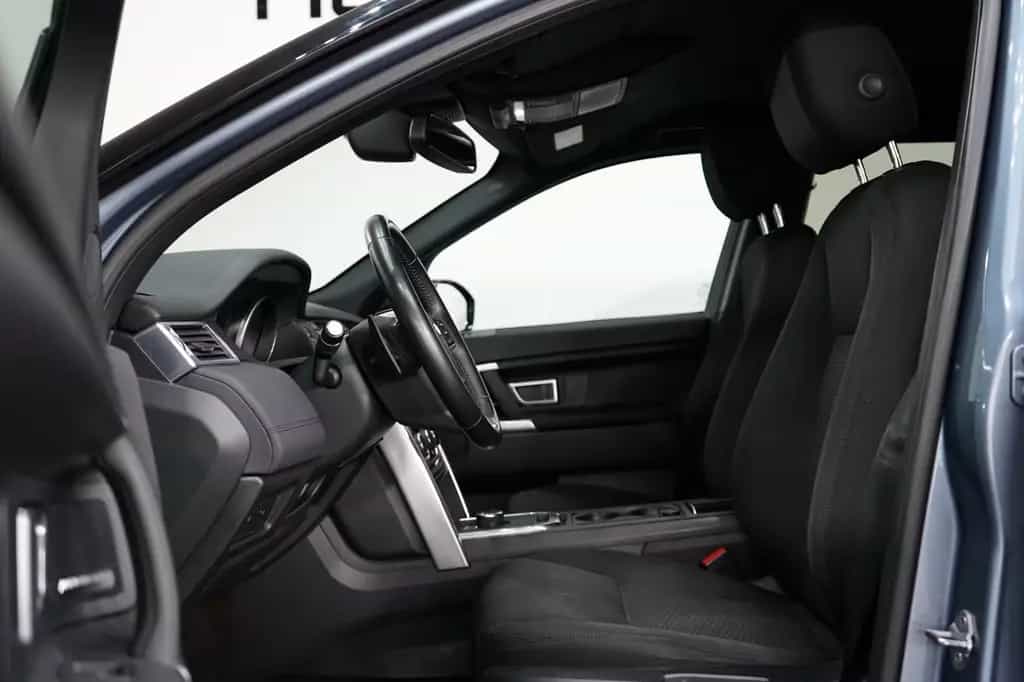 Land Rover Discovery Sport SE AWD*2.Hand*360°Kam.*7-Sitzer 10/2017-photo-5
