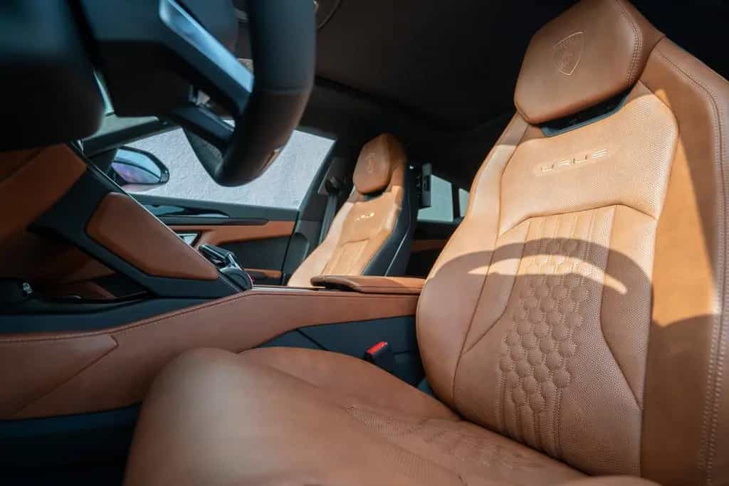 Lamborghini Urus S 23" B&O PANO MASSAGE NACHTSICHT PARK-PAKE 04/2023-photo-15