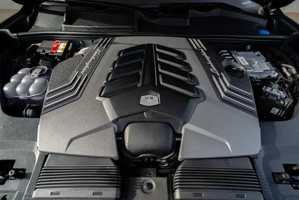 Lamborghini Urus S 23" B&O PANO MASSAGE NACHTSICHT PARK-PAKE 04/2023-photo-27