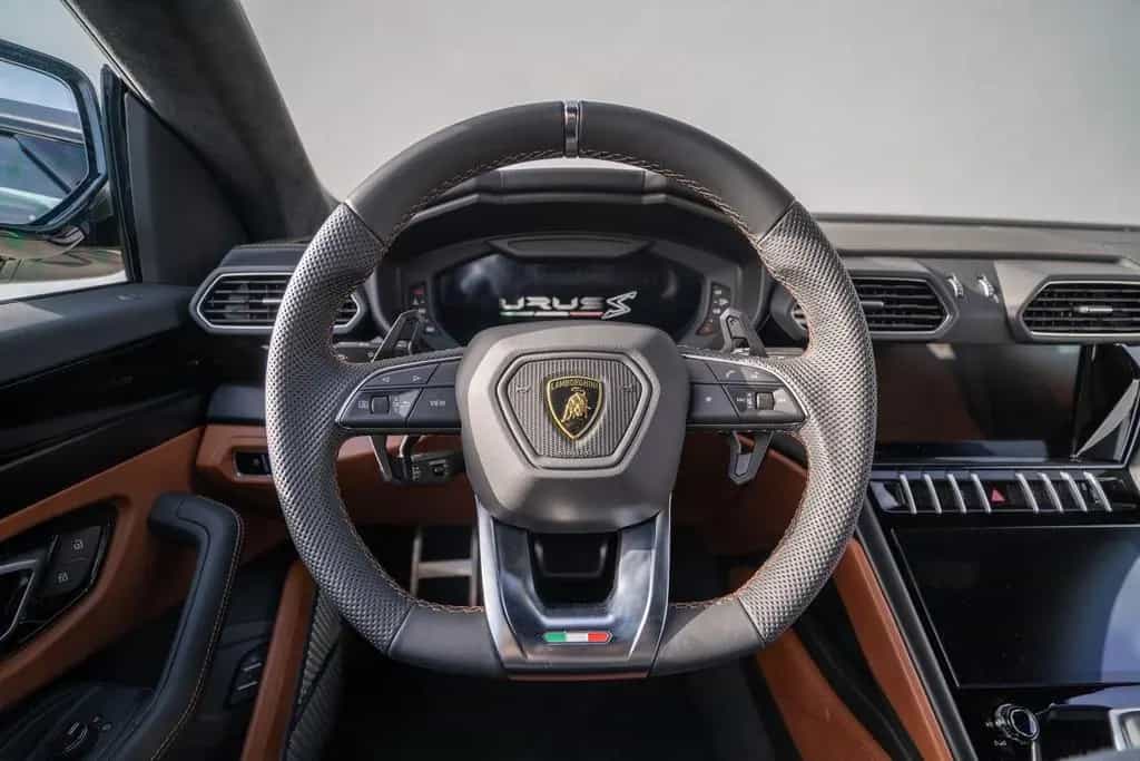 Lamborghini Urus S 23" B&O PANO MASSAGE NACHTSICHT PARK-PAKE 04/2023-photo-9