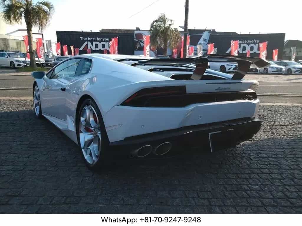 Lamborghini Huracán LP610-4 (2015) 08/2015-photo-1
