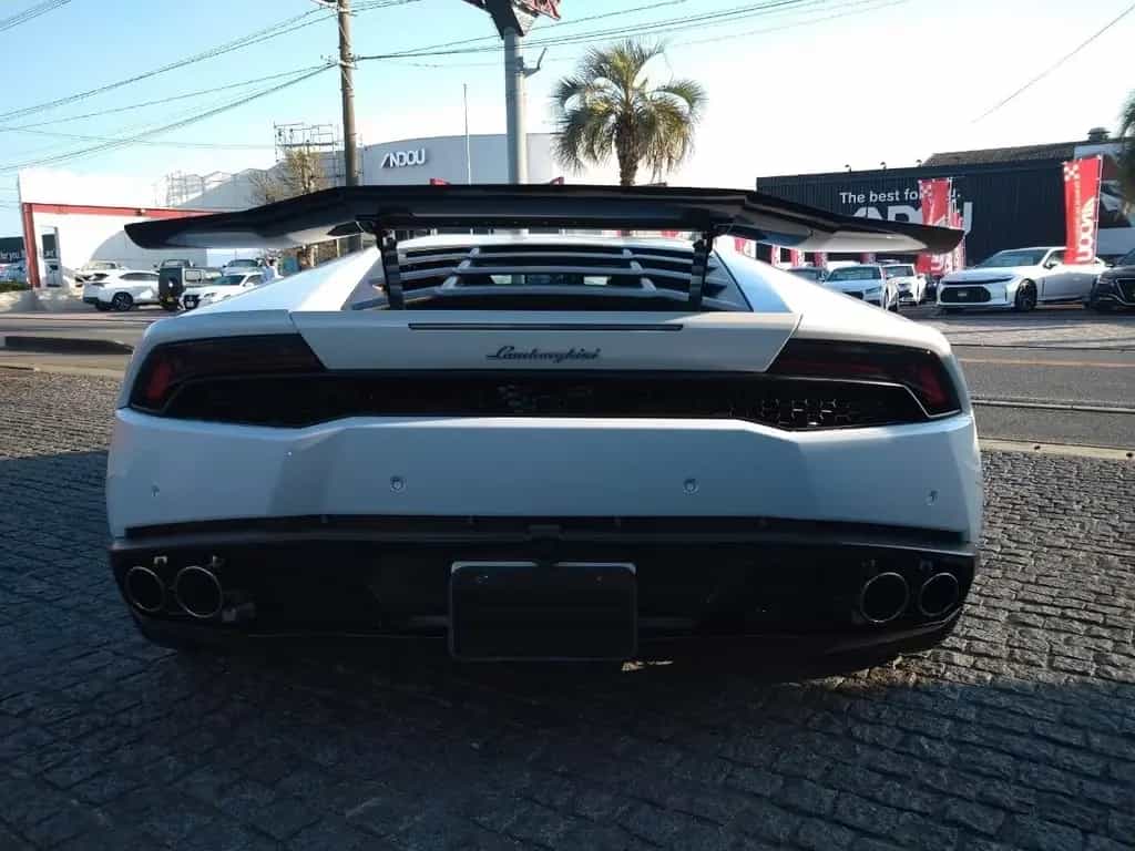 Lamborghini Huracán LP610-4 (2015) 08/2015-photo-6