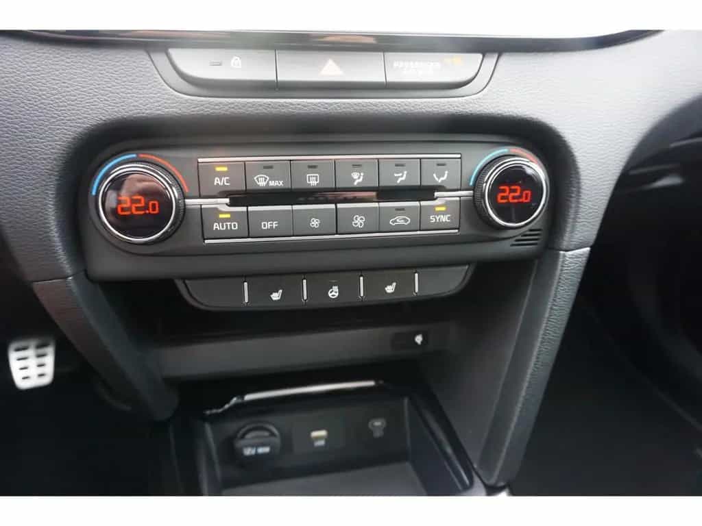 Kia Ceed 1.5T 140 GT Line Navi LED ACC DAB Kamera SH 04/2026-photo-22