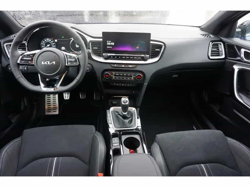 Kia Ceed 1.5T 140 GT Line Navi LED ACC DAB Kamera SH 04/2026-photo-3