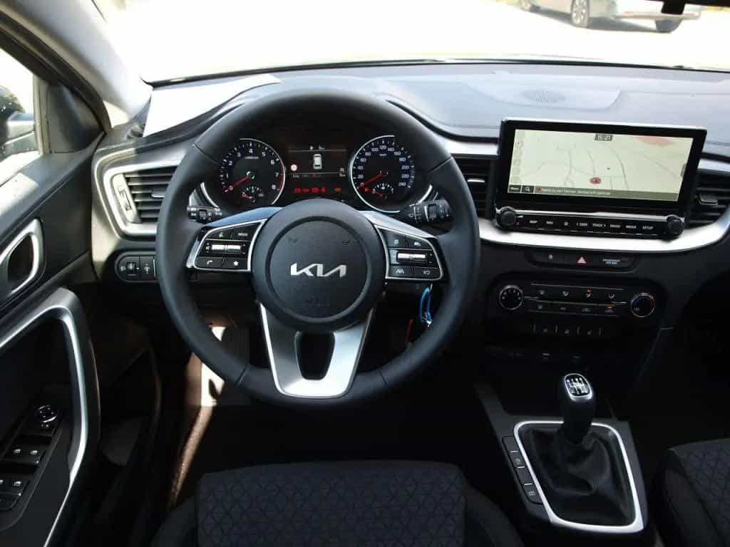 Kia Ceed SW 1.5 T OPF NAVI MJ25 KAMERA SZHZG 08/2025-photo-13