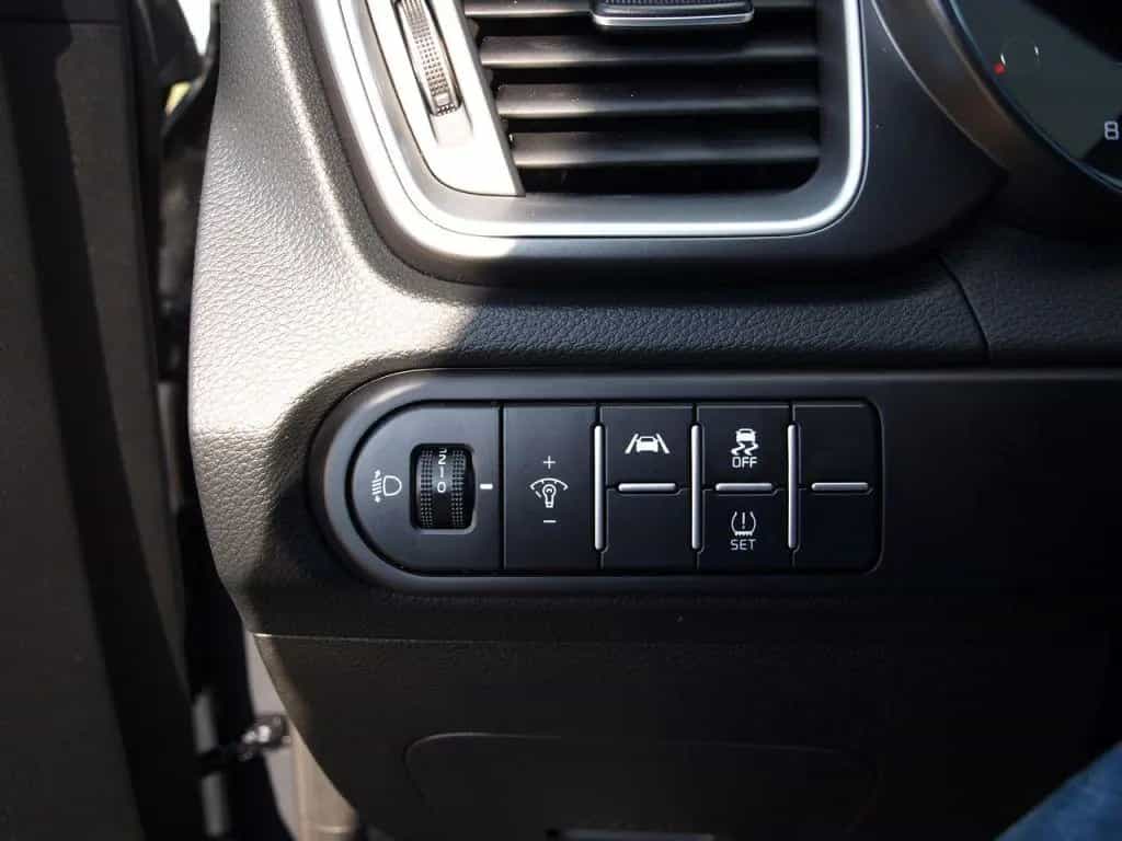 Kia Ceed SW 1.5 T OPF NAVI MJ25 KAMERA SZHZG 08/2025-photo-15