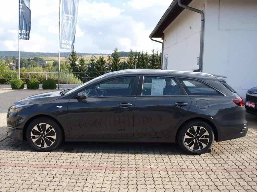 Kia Ceed SW 1.5 T OPF NAVI MJ25 KAMERA SZHZG 08/2025-photo-1
