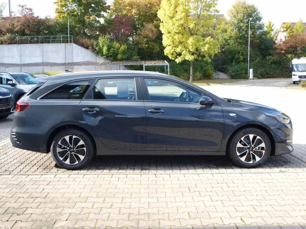 Kia Ceed SW 1.5 T OPF NAVI MJ25 KAMERA SZHZG 08/2025-photo-5