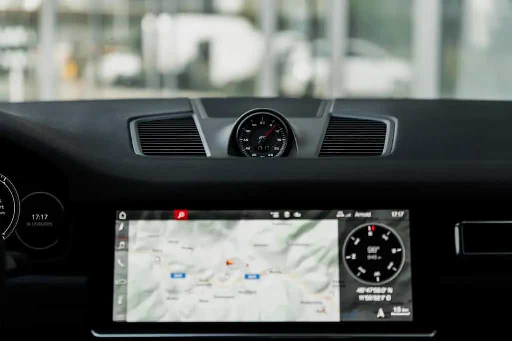 Porsche Cayenne Coupe-Leichtbau Sportpaket-22"-Matrix 10/2020-photo-13