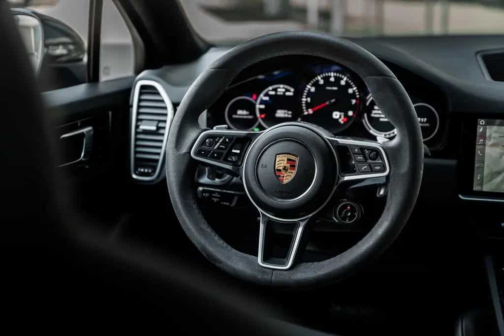 Porsche Cayenne Coupe-Leichtbau Sportpaket-22"-Matrix 10/2020-photo-15