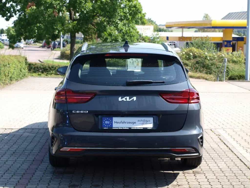Kia Ceed SW 1.5T DCT7 OPF NAVI KAMERA ALU SHZG 08/2025-photo-3