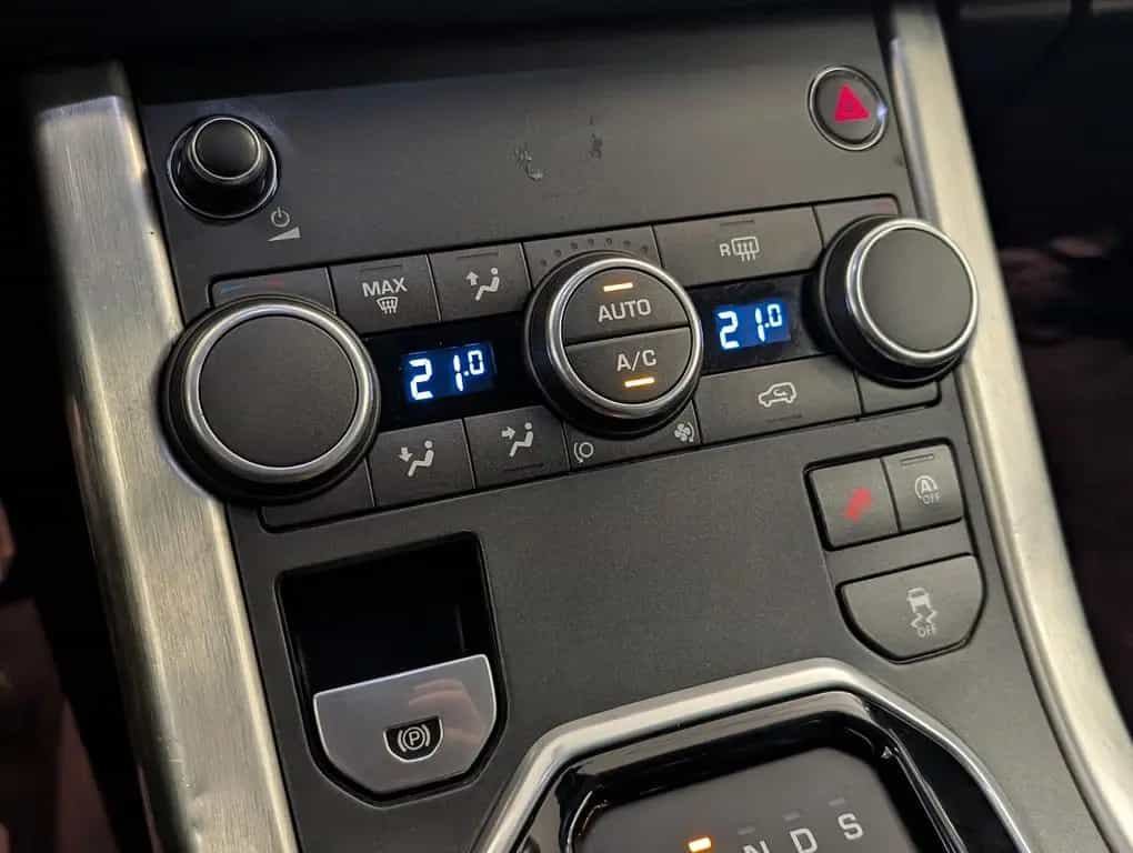 Land Rover Range Rover Rover Evoque Td4 SE Dynamic Leder ab 149€ 10/2017-photo-18