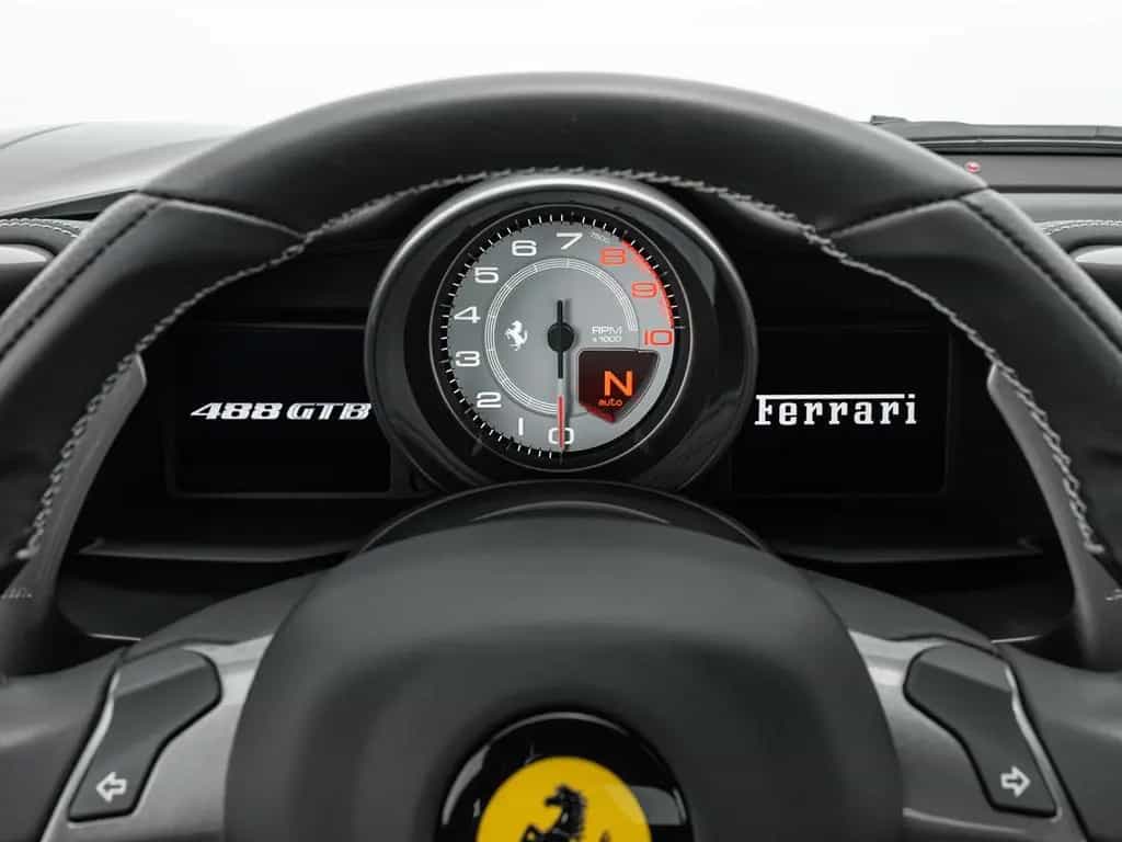 Ferrari 488 GTB TAILOR MADE 70 ANNI 01/2018-photo-14