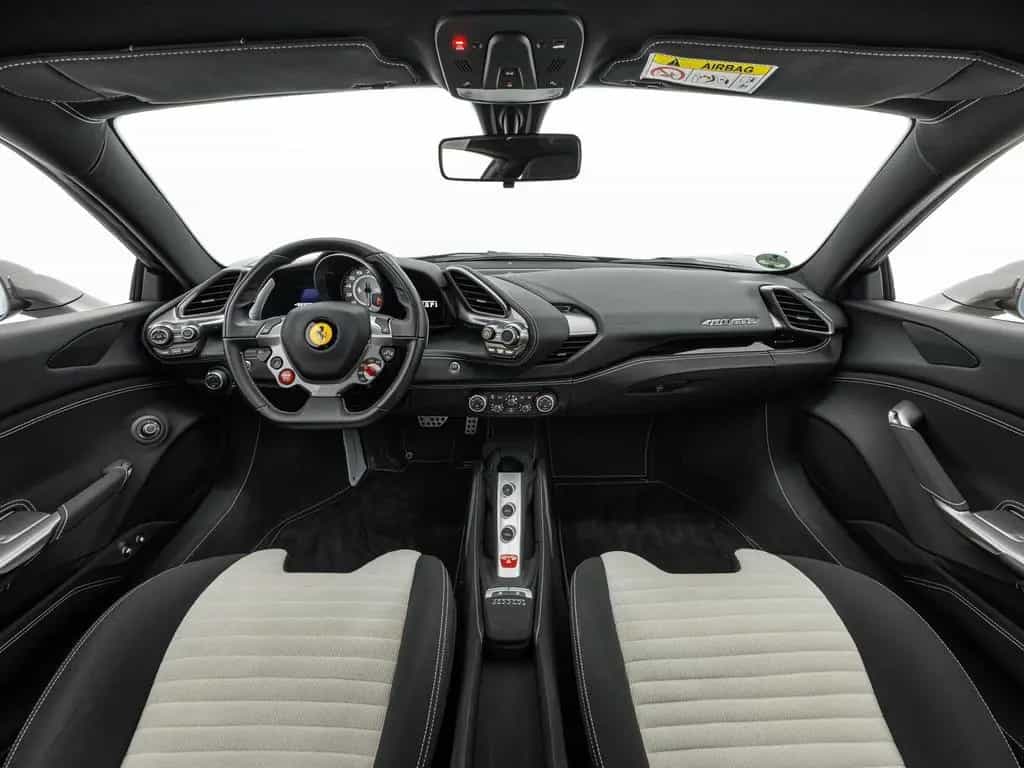 Ferrari 488 GTB TAILOR MADE 70 ANNI 01/2018-photo-3