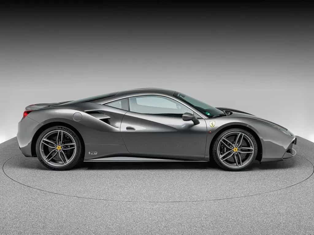 Ferrari 488 GTB TAILOR MADE 70 ANNI 01/2018-photo-7