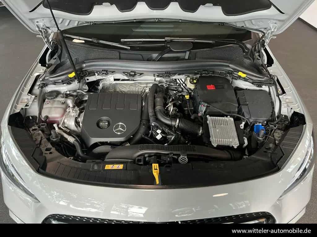 Mercedes-Benz GLA 180 AMG-Line AHK/LED/Kamera/Night/Distronic 08/2025-photo-17