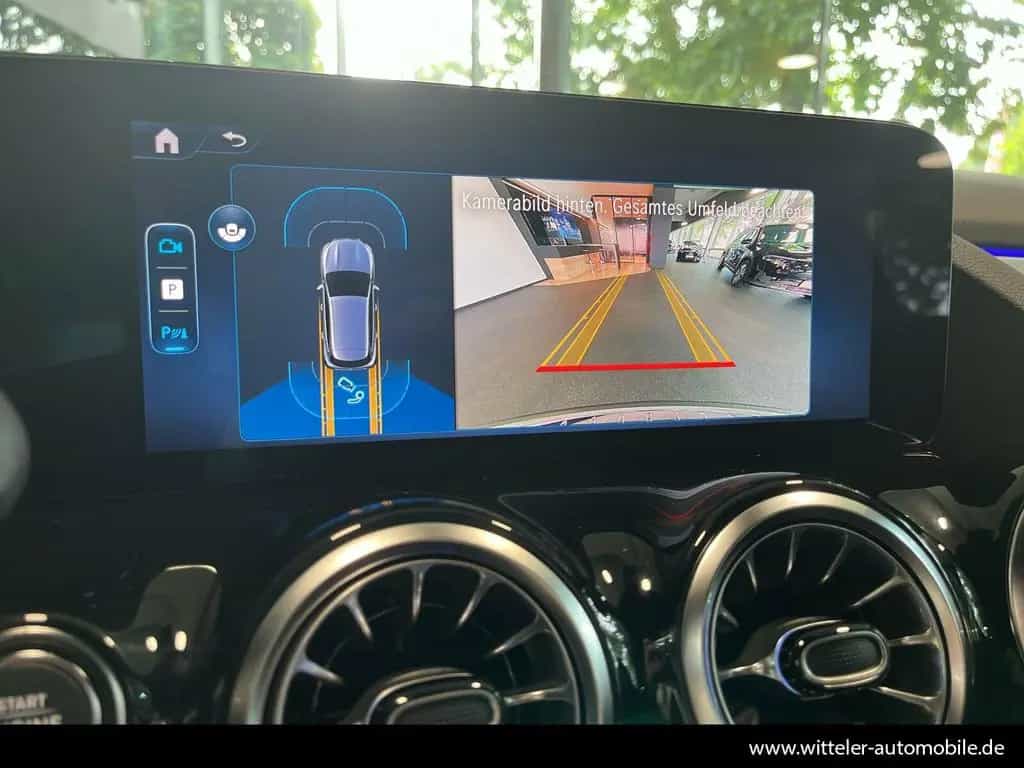 Mercedes-Benz GLA 180 AMG-Line AHK/LED/Kamera/Night/Distronic 08/2025-photo-21