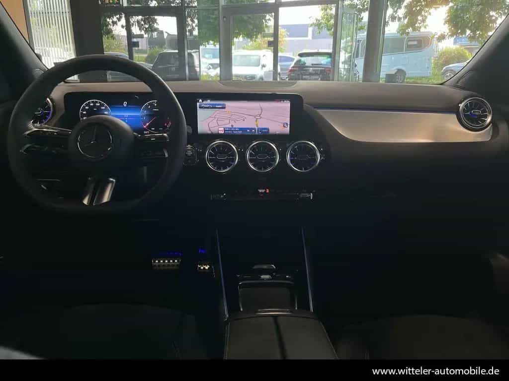 Mercedes-Benz GLA 180 AMG-Line AHK/LED/Kamera/Night/Distronic 08/2025-photo-7