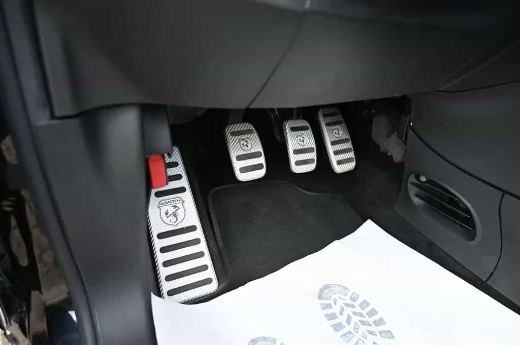 Abarth 595C Turismo 1.4 T-Jet 16V Leder Xenon PDC 12/2015-photo-22