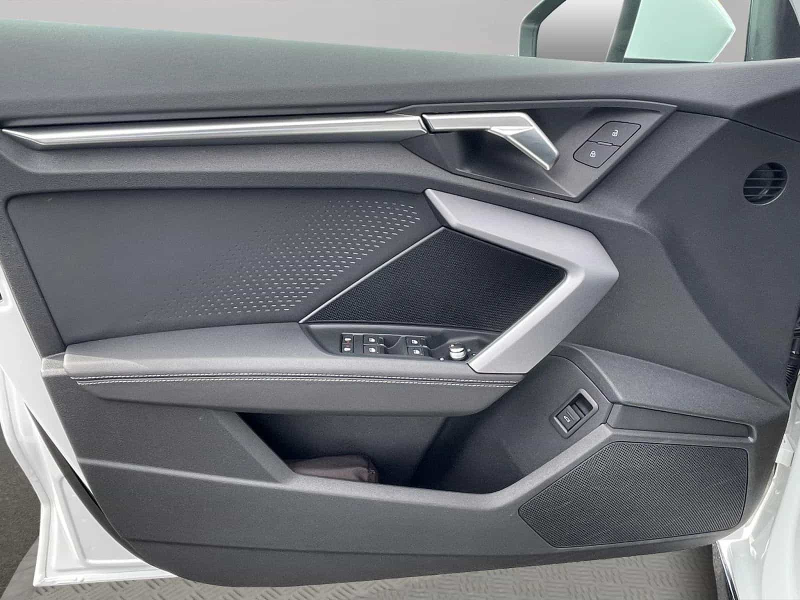 Audi A3 08/2025-photo-16