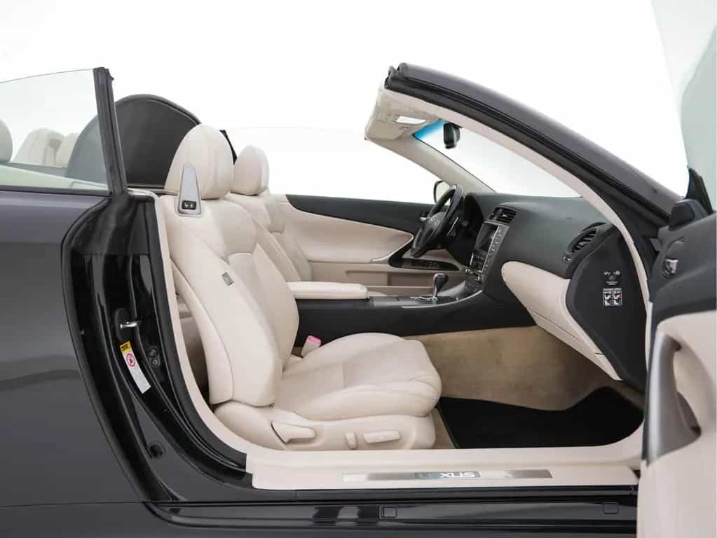 Lexus IS 250 Cabrio 250C Luxury Aut. * LEATHER | NAVI- 02/2010-photo-11