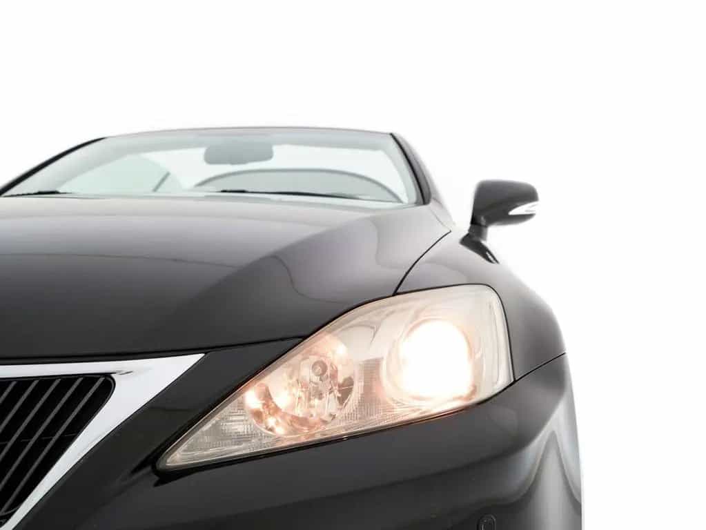 Lexus IS 250 Cabrio 250C Luxury Aut. * LEATHER | NAVI- 02/2010-photo-24