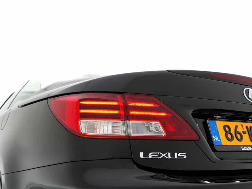 Lexus IS 250 Cabrio 250C Luxury Aut. * LEATHER | NAVI- 02/2010-photo-25