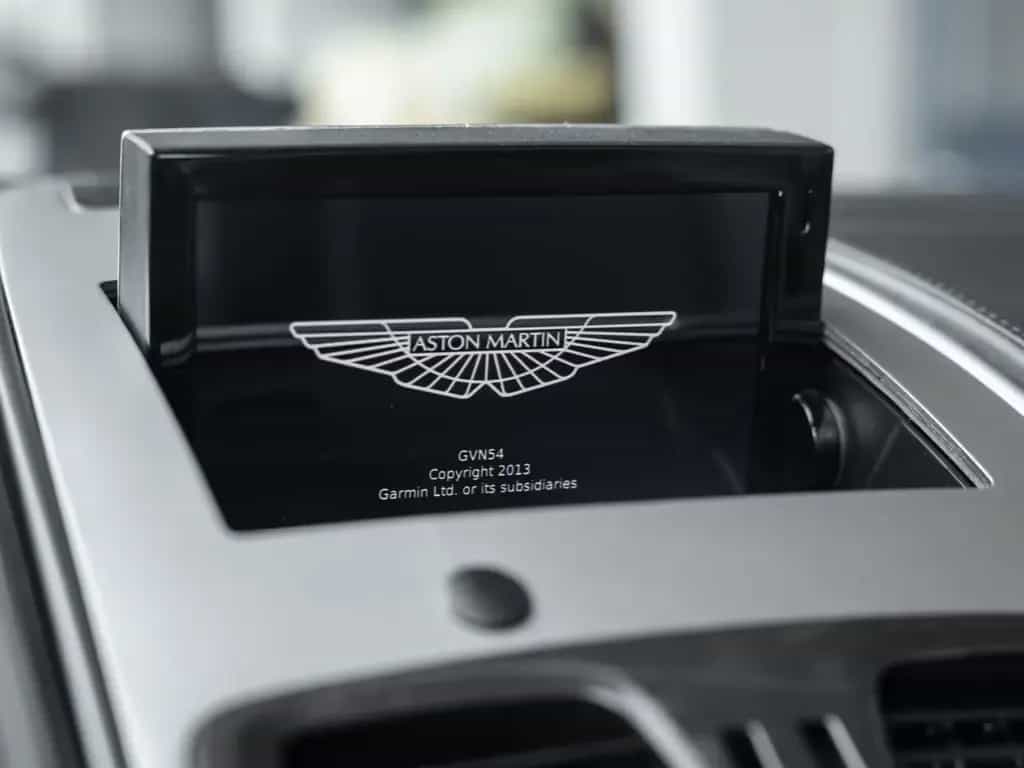 Aston Martin Vanquish 01/2014-photo-12