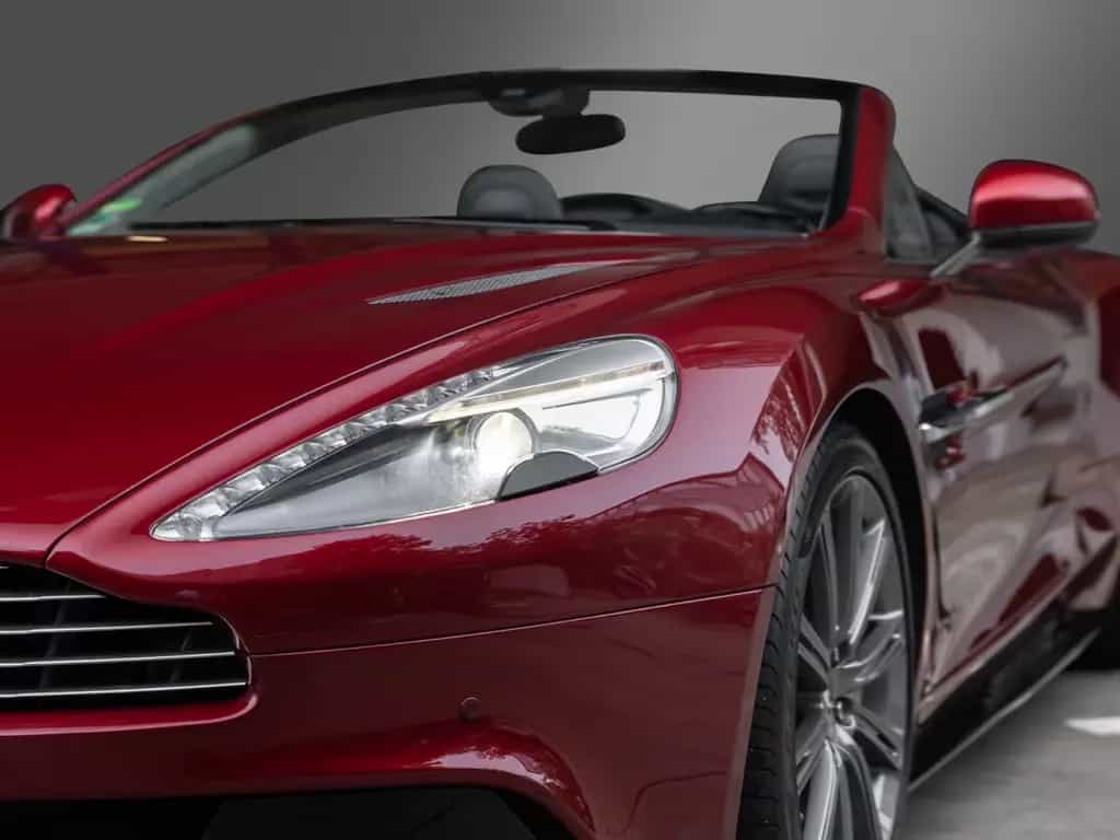 Aston Martin Vanquish 01/2014-photo-16