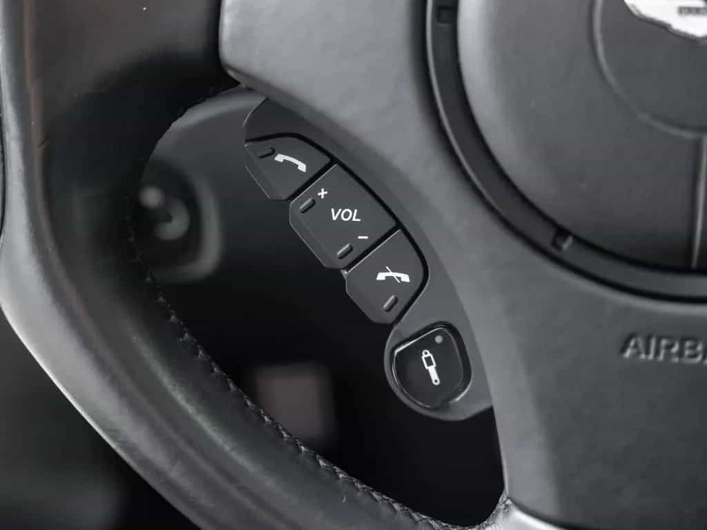 Aston Martin Vanquish 01/2014-photo-24