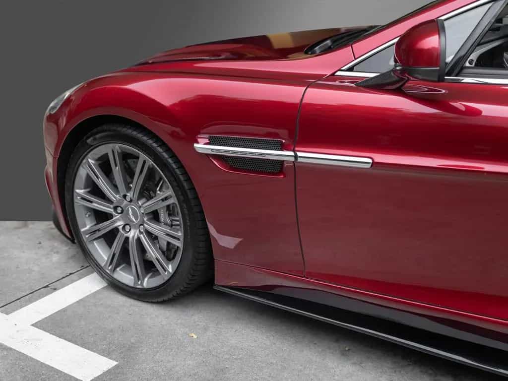 Aston Martin Vanquish 01/2014-photo-29
