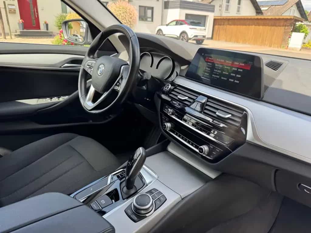 BMW 520 Touring Business Paket+BMW SERVICE NEU! 03/2020-photo-16