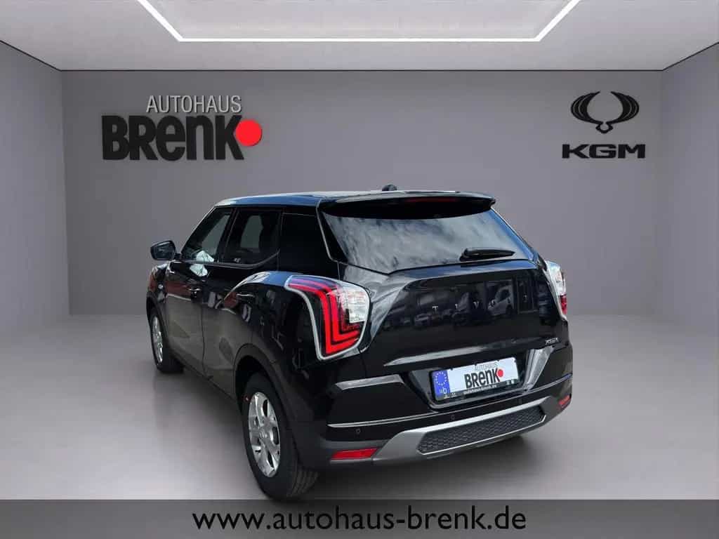 KGM Tivoli Nomad 1.5 2WD *SHZ/RFK/APP/PDC* null-photo-3